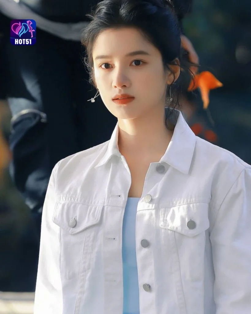  Beautiful Stunning Foto Cantik Zhang Jingyi di Platform HOT51