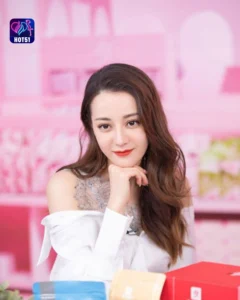 Read more about the article Beautiful Stunning  Foto Dilraba Dilmurat di Platform HOT51