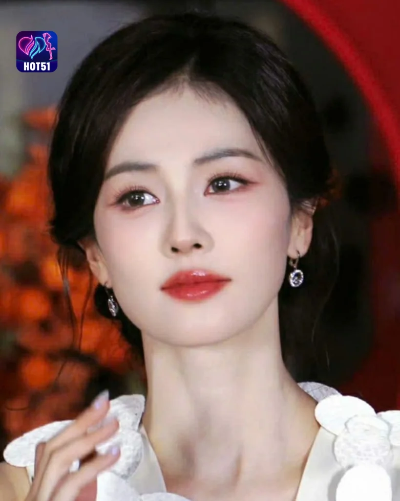Beautiful Stunning Gambar Cantik Bai Lu di Platform HOT51 