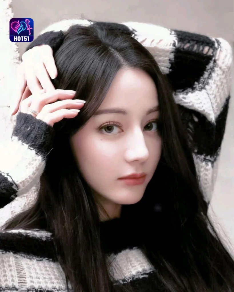  Beautiful Stunning Gambar Dilraba Dilmurat di Platform HOT51.