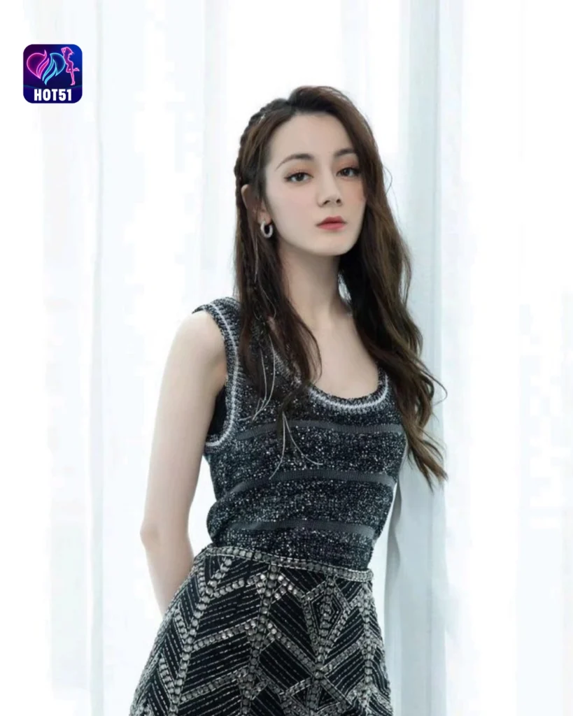  Beautiful Stunning Gambar Dilraba Dilmurat di Platform 