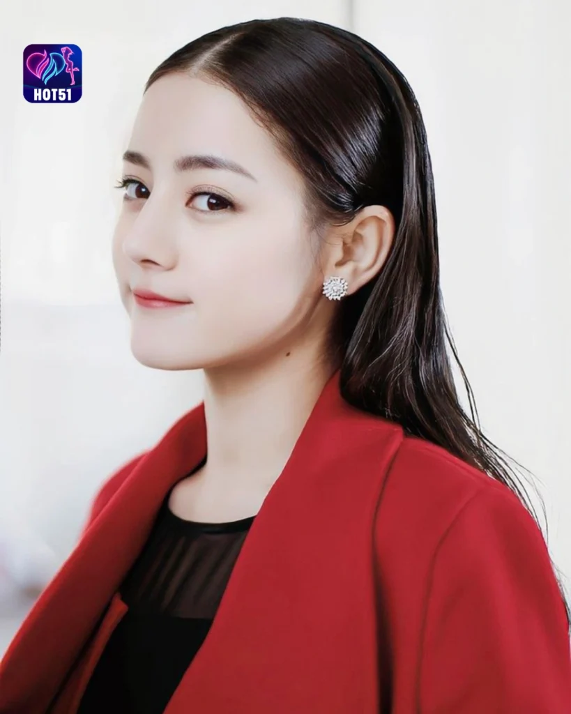  Beautiful Stunning Gambar Dilraba Dilmurat di Platform HOT51.