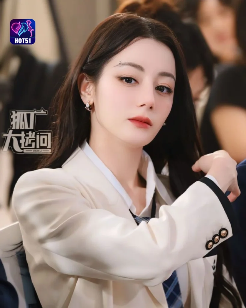  Beautiful Stunning Gambar Dilraba Dilmurat di Platform HOT51.