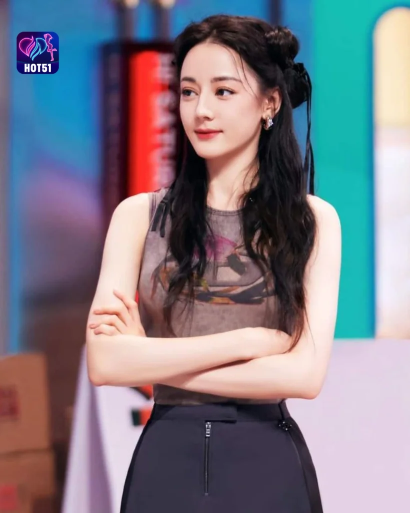  Beautiful Stunning Gambar Dilraba Dilmurat di Platform HOT51.