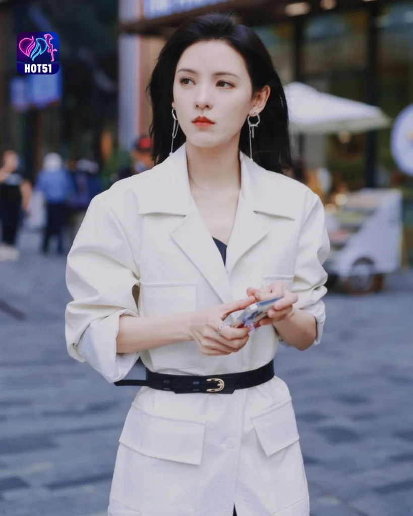 Beautiful Stunning Zhang Yuxi Photos on HOT51 Platform