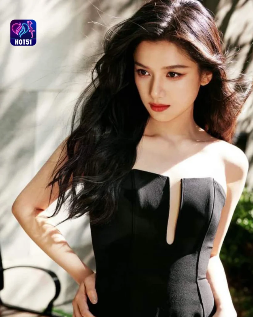  Beautiful Zhang Jingyi Photos on HOT51 Platform 