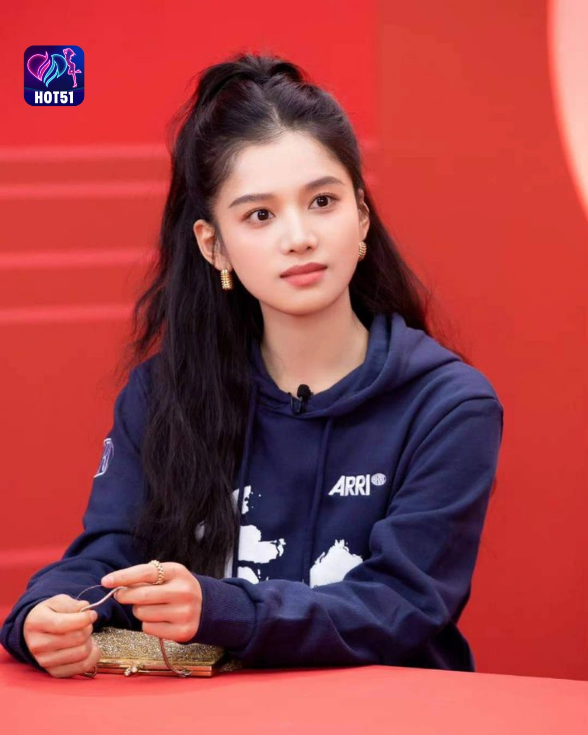You are currently viewing Beautiful Stunning Zhang Jingyi Photos on HOT51 Platform