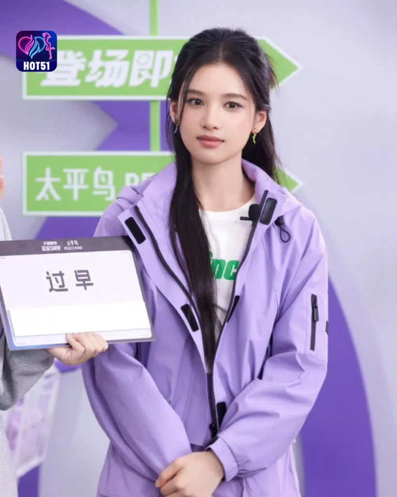  Beautiful Zhang Jingyi Photos on HOT51 Platform A Stunning Showcase