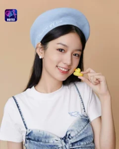 Read more about the article Beautiful Stunning Zhou Ye Photos on HOT51 Platform
