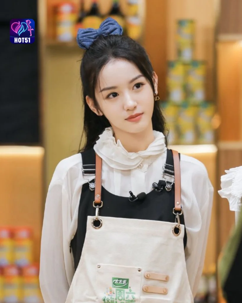 Beautiful Zhou Ye Photos on HOT51 Platform