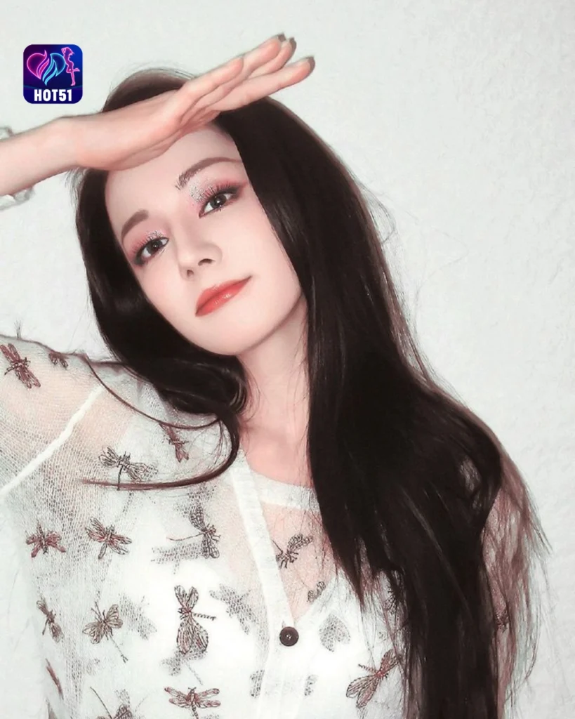Dilraba Dilmurat Beautiful Photos on HOT51 Platform (1).webp
Attachmen