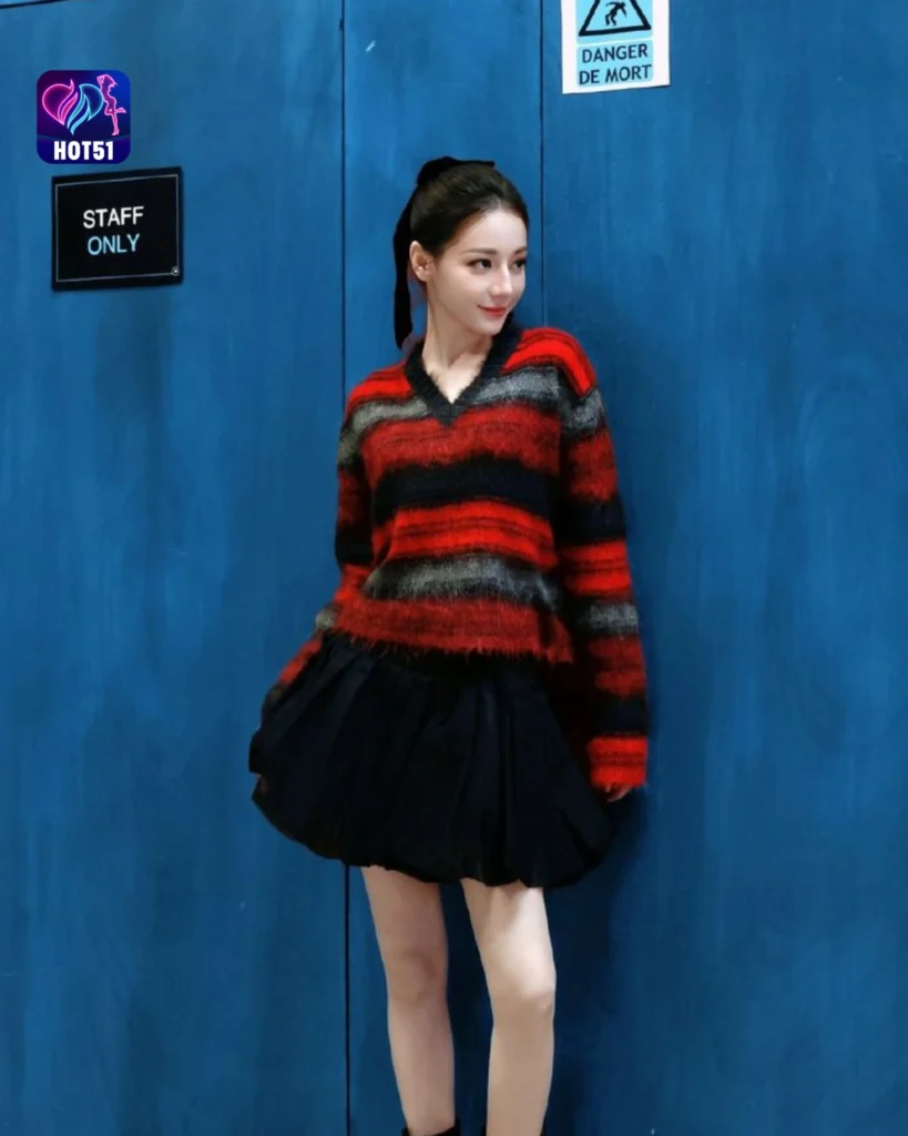  Dilraba Dilmurat Beautiful Photos on HOT51 Platform 