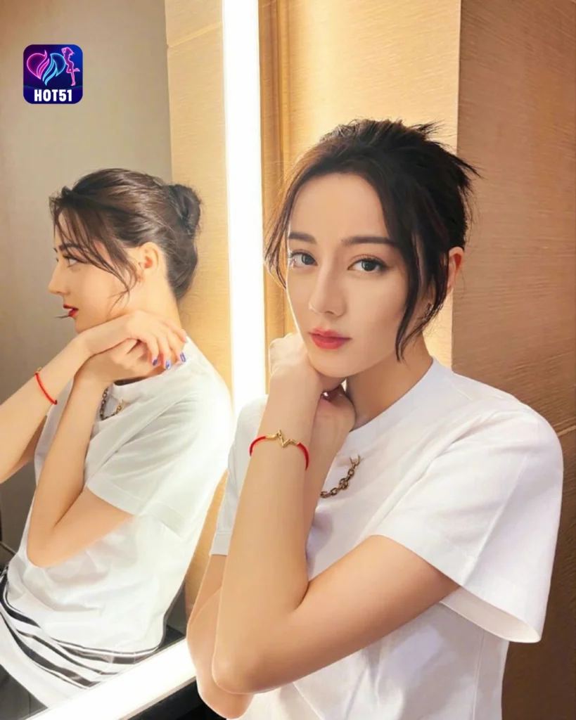  Dilraba Dilmurat’s Stunning Photos on HOT51 Platform 