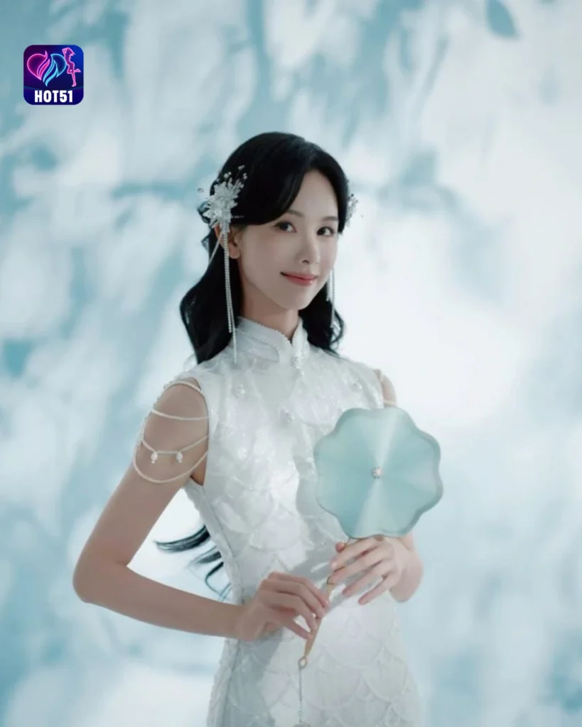 Foto Cantik Chen Duling di Platform HOT51