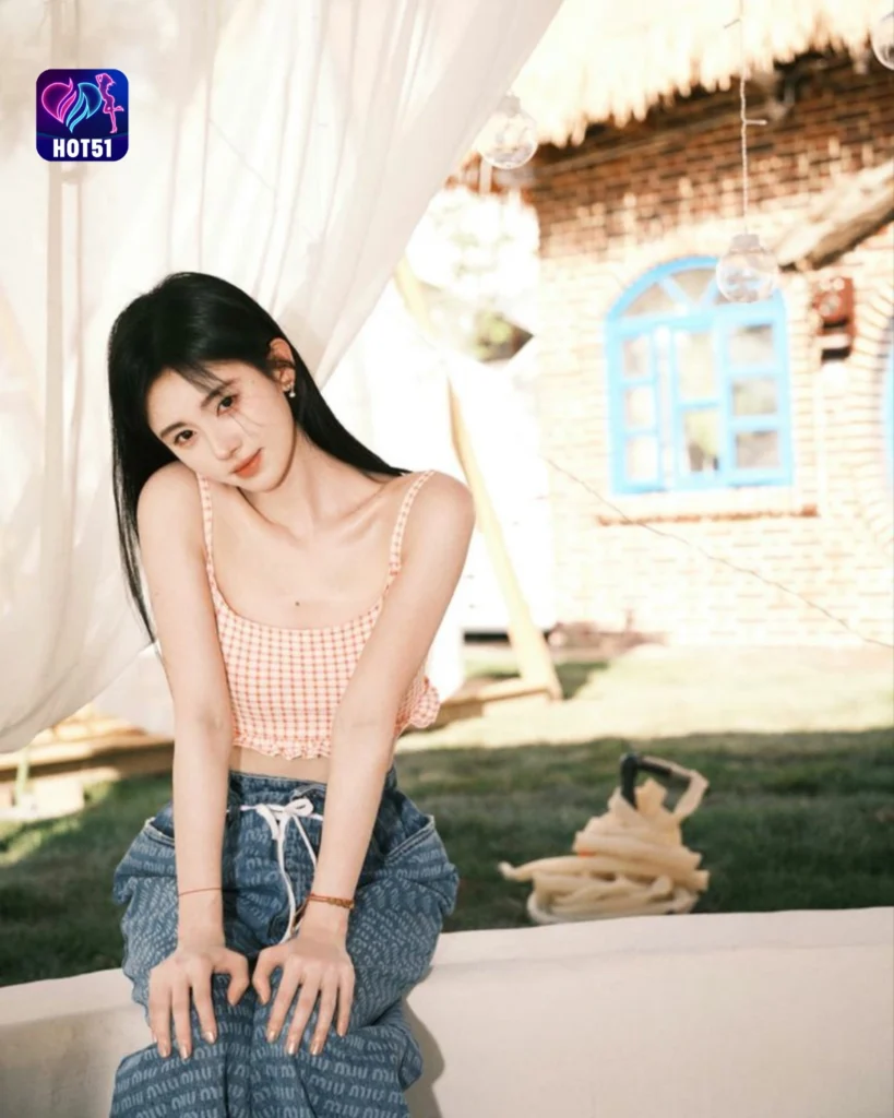  Foto Cantik Ju Jingyi Di Platform HOT51
