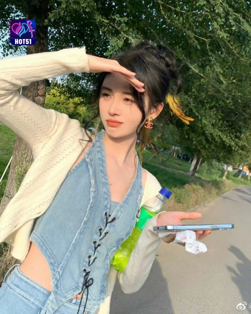  Foto Cantik Ju Jingyi Di Platform HOT51