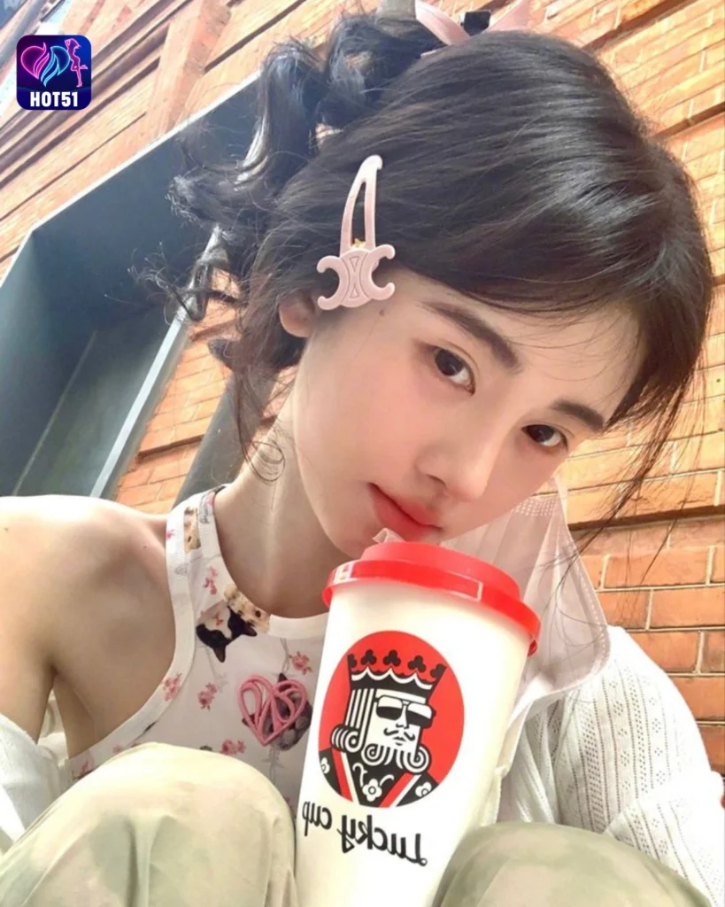  Foto Cantik Ju Jingyi di Platform HOT51