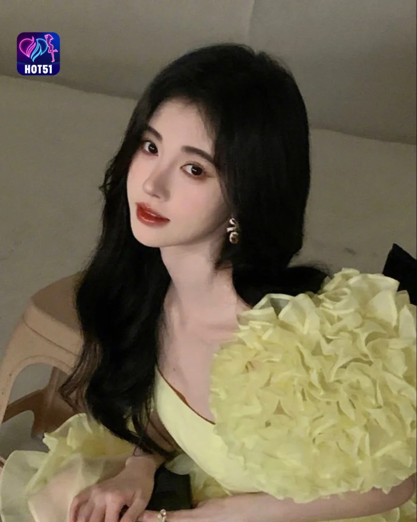  Foto Cantik Ju Jingyi di Platform HOT51