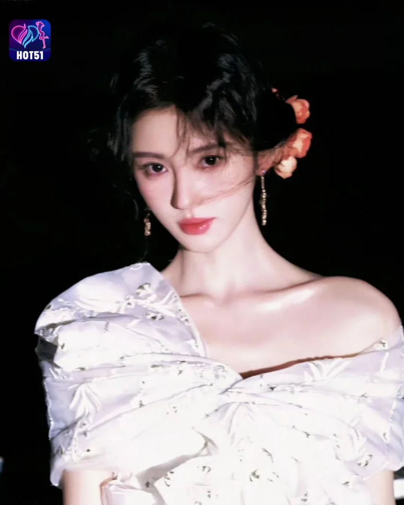  Foto Cantik Ju Jingyi di Platform HOT51