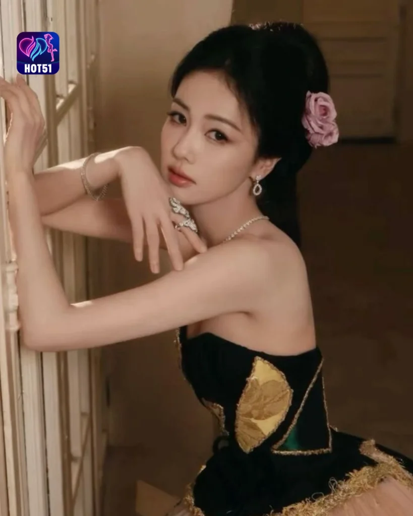  Gambar Cantik Bai Lu di Platform HOT51