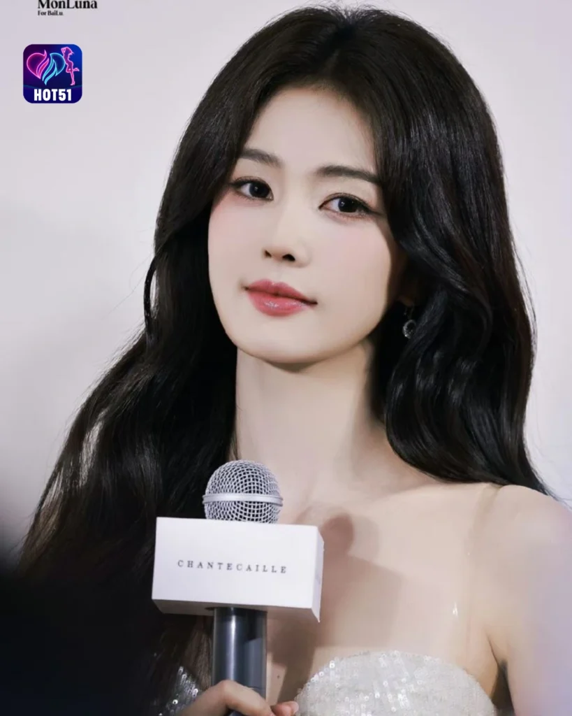  Gambar Cantik Bai Lu di Platform HOT51 Gambar Cantik Bai Lu di Platform HOT51