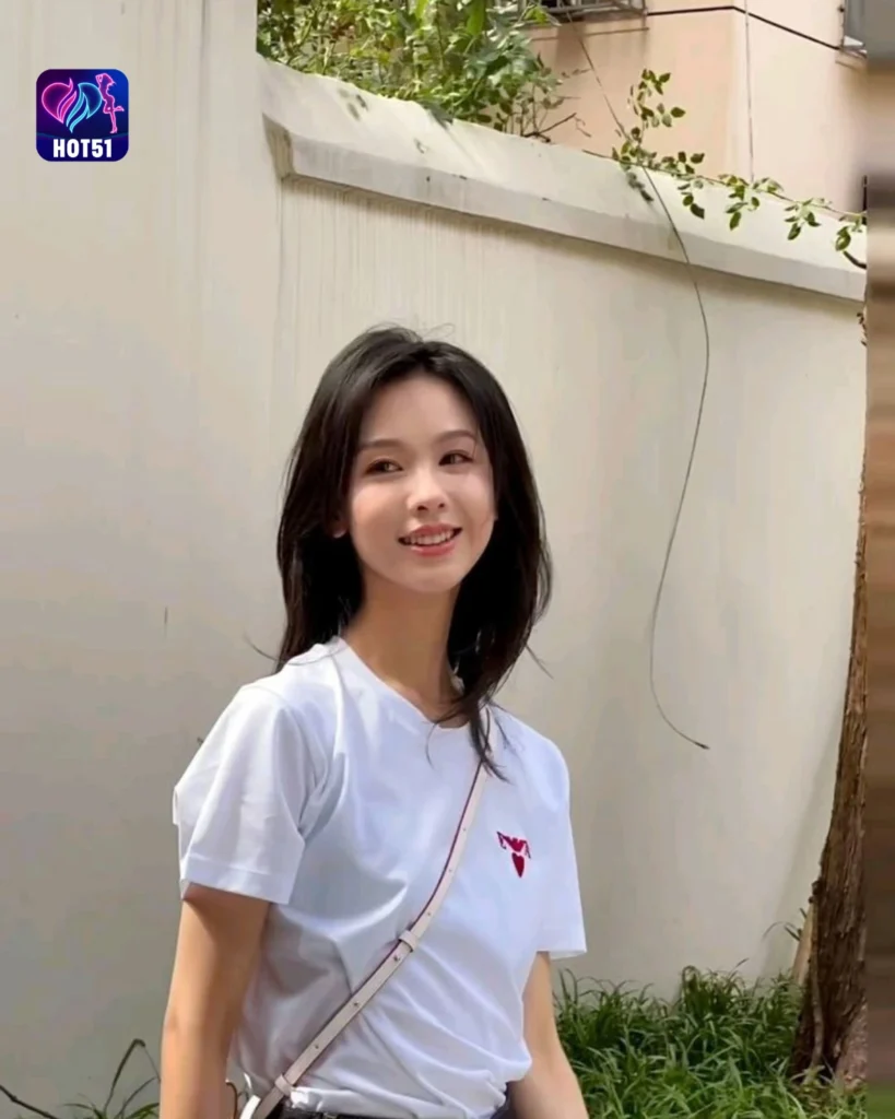  Gambar Cantik Chen Duling di Platform 