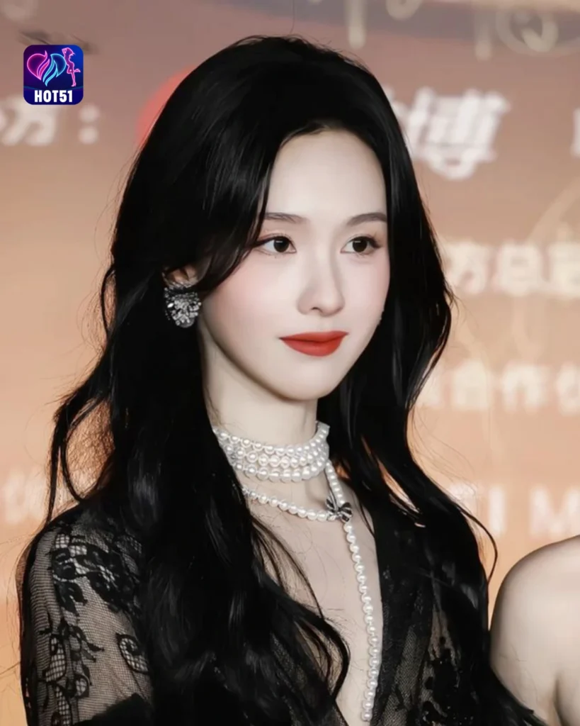  Gambar Cantik Chen Duling di Platform HOT51 