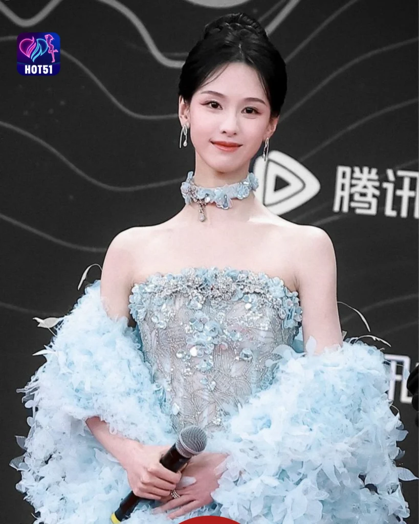  Gambar Cantik Chen Duling di Platform HOT51 