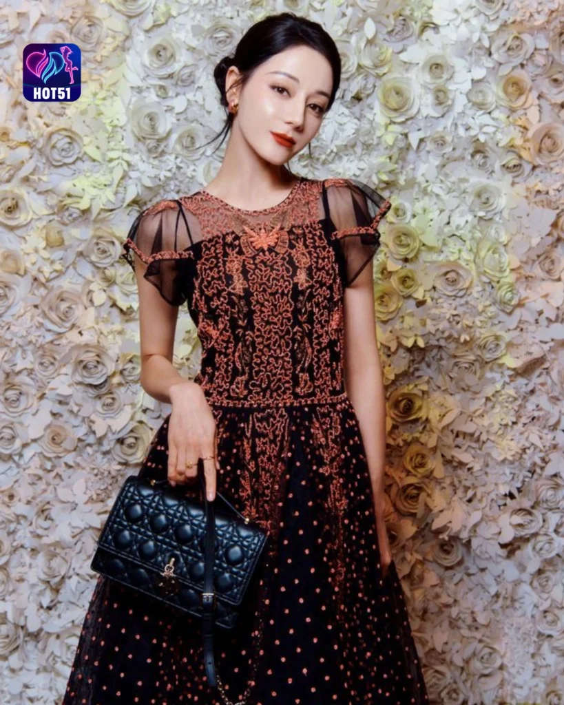  Gambar Cantik Dilraba Dilmurat di Platform HOT51