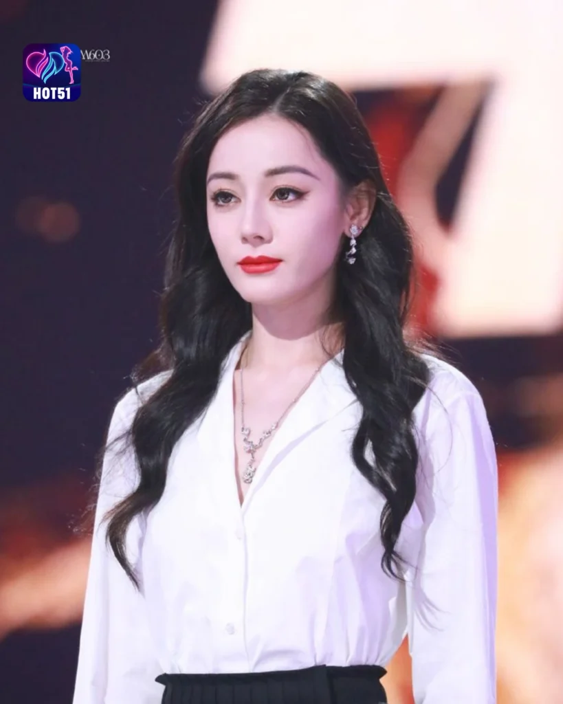  Gambar Cantik Dilraba Dilmurat di Platform HOT51