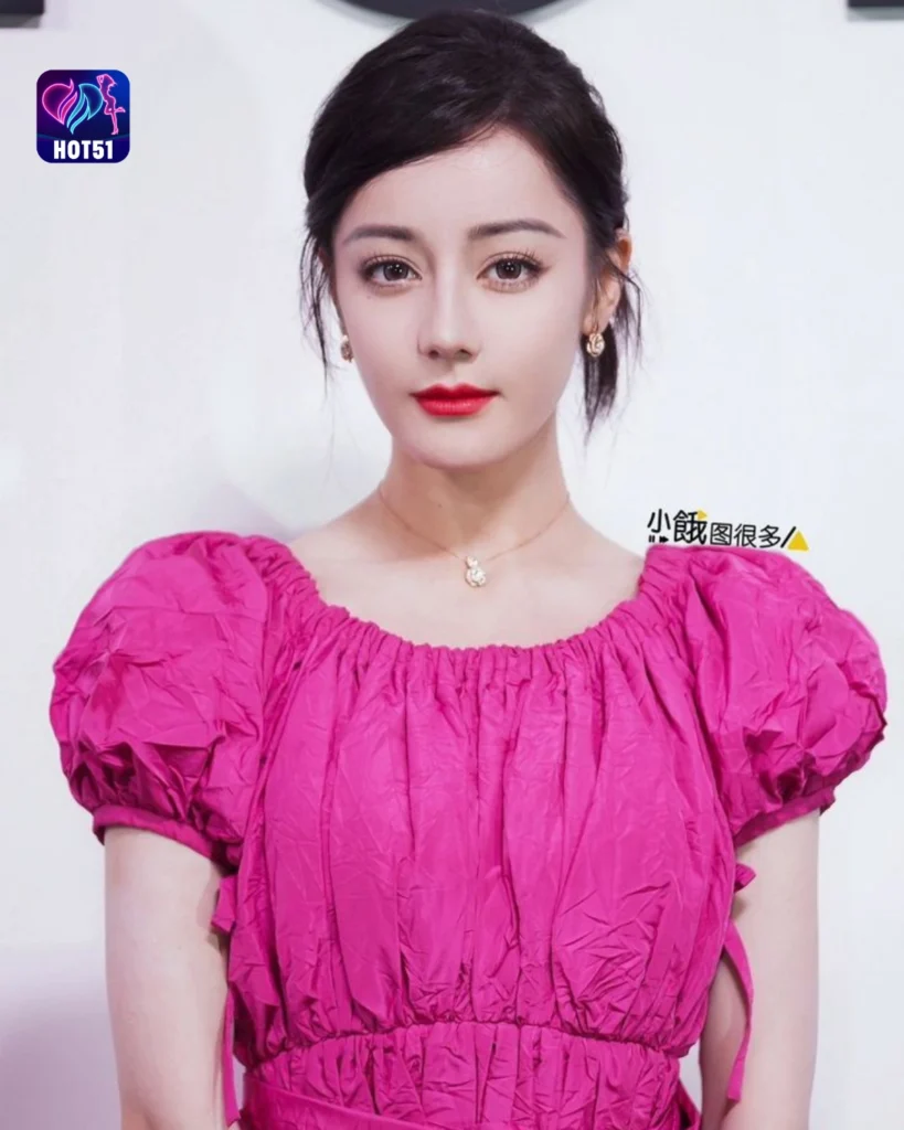  Gambar Cantik Dilraba Dilmurat di Platform HOT51