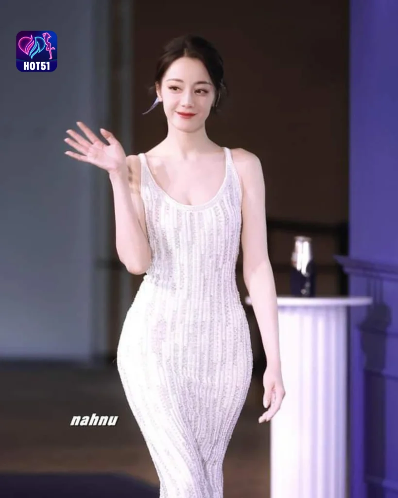  Gambar Cantik Dilraba Dilmurat di Platform HOT51 