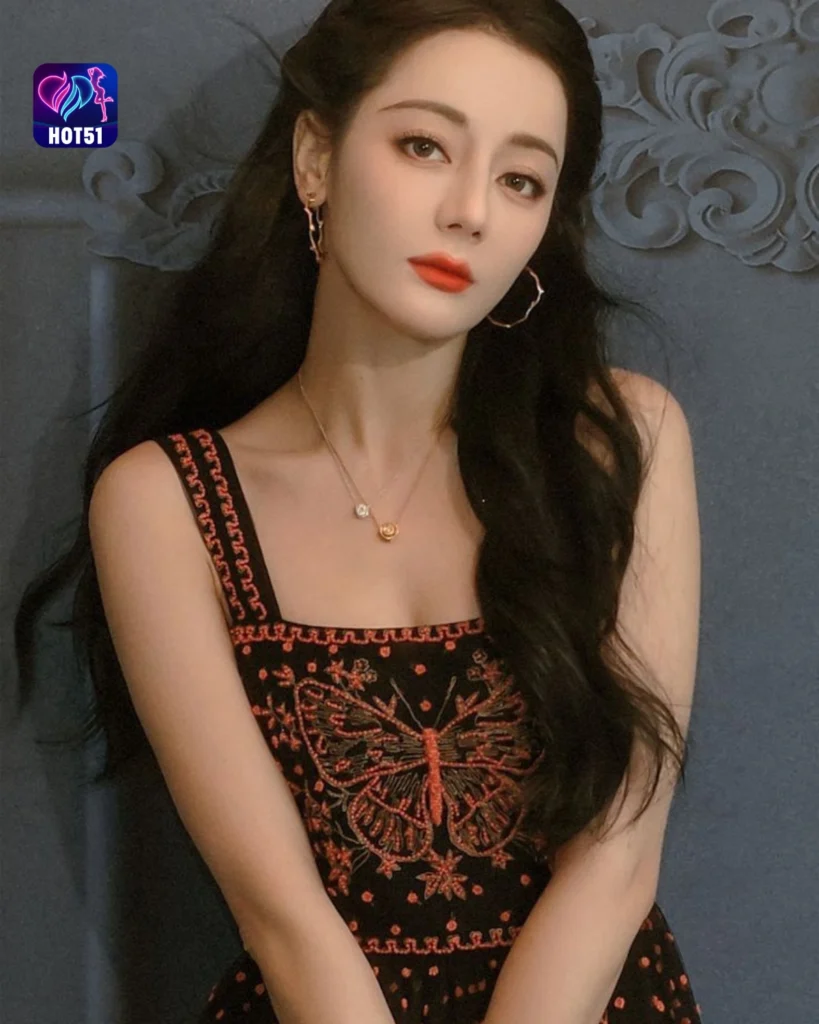  Gambar Cantik Dilraba Dilmurat di Platform HOT51
