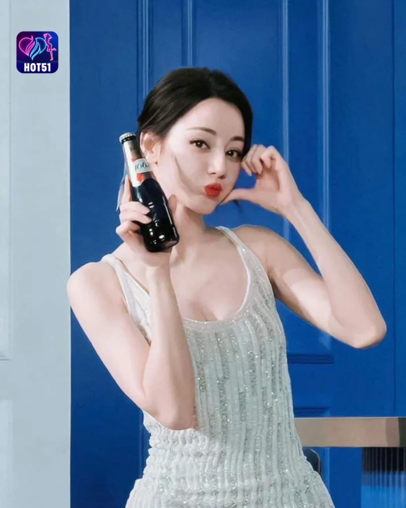  Gambar Cantik Dilraba Dilmurat di Platform HOT51 