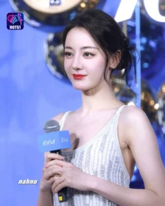 Read more about the article Beautiful Stunning Gambar  Dilraba Dilmurat di Platform HOT51