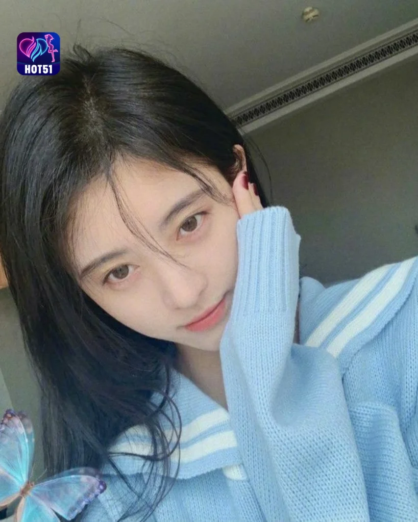  Gambar Cantik Ju Jingyi di Platform HOT51