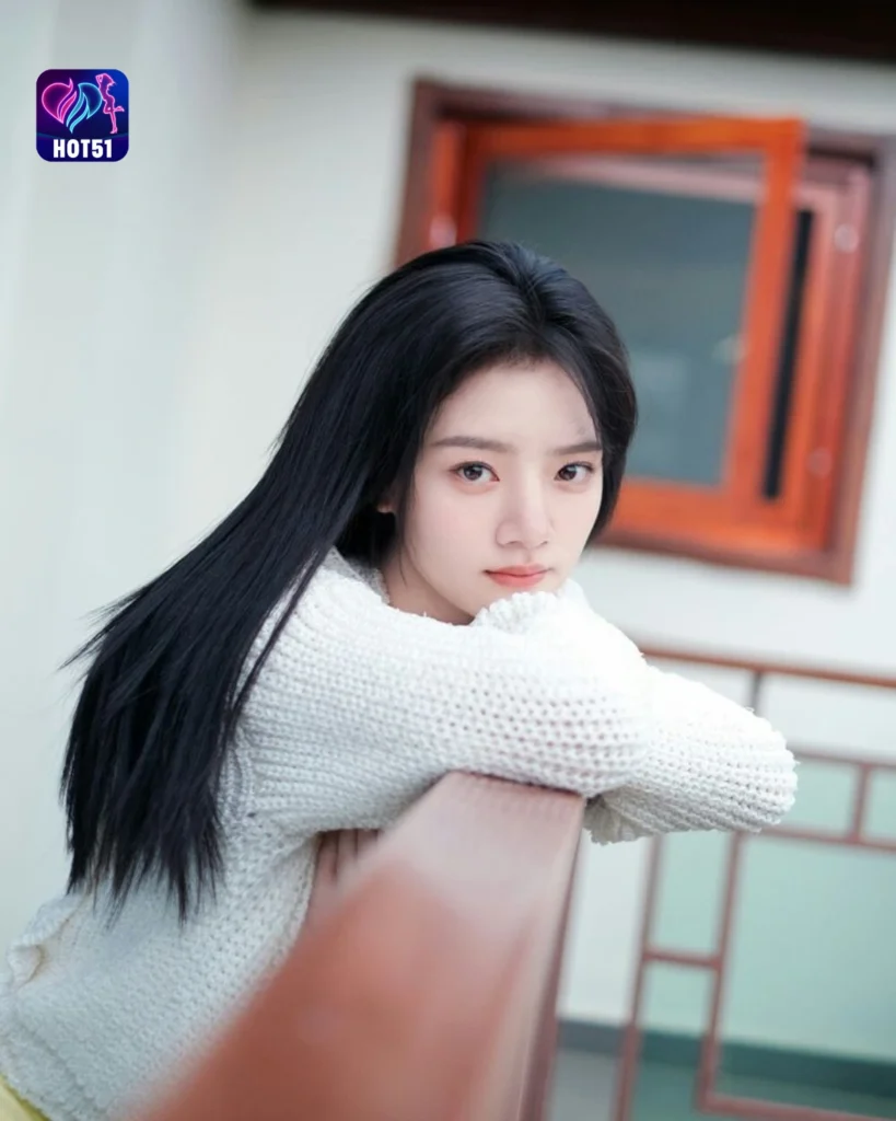  Gambar Cantik Ren Min di Platform HOT51