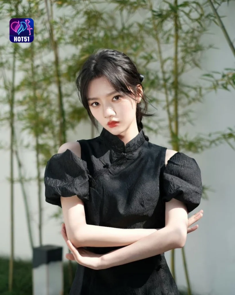  Gambar Cantik Ren Min di Platform HOT51