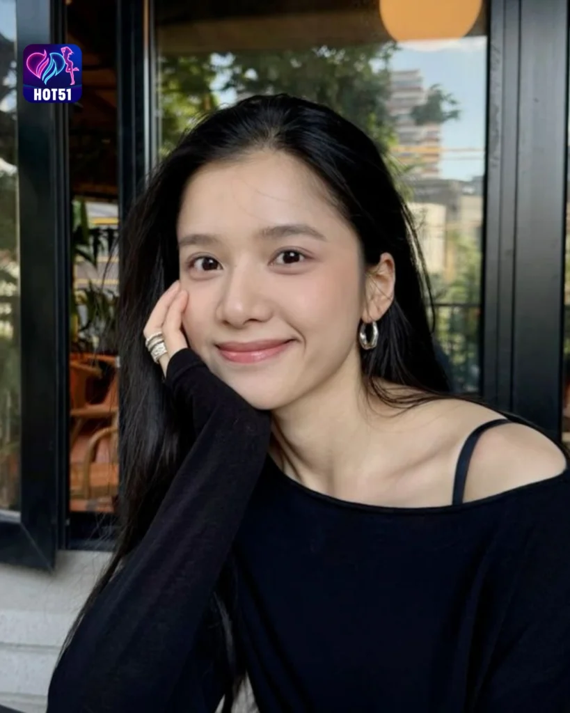  Gambar Cantik Zhang Jingyi Di Platform HOT51 
