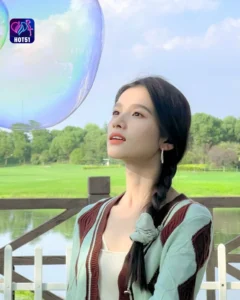 Read more about the article Beautiful Stunning Gambar  Zhang Jingyi di Platform HOT51