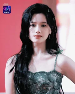 Read more about the article Beautiful Stunning Gambar  Zhang Jingyi di Platform HOT51