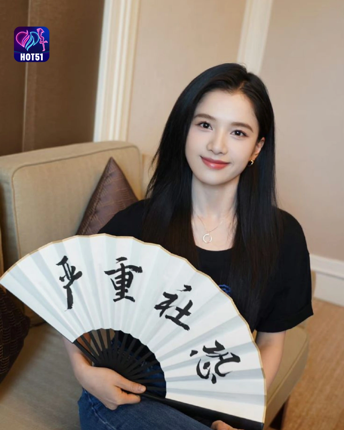 You are currently viewing Beautiful Stunning Gambar Zhang Jingyi di Platform HOT51