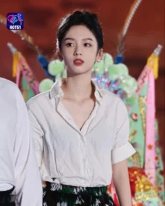 Read more about the article Beautiful Stunning Gambar Cantik Zhou Ye di Platform HOT51