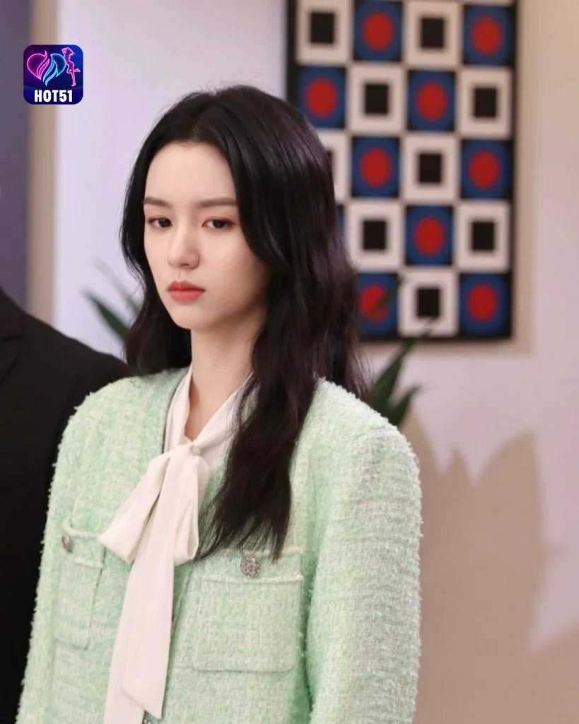  Gambar Cantik Zhou Ye di Platform HOT51