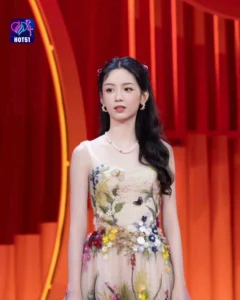 Read more about the article Beautiful Stunning Gambar Cantik Zhou Ye di Platform HOT51