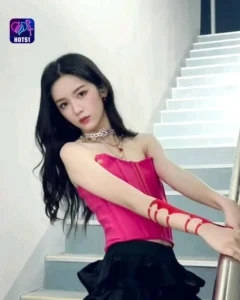 Read more about the article Beautiful Stunning Gambar Cantik Zhou Ye di Platform HOT51