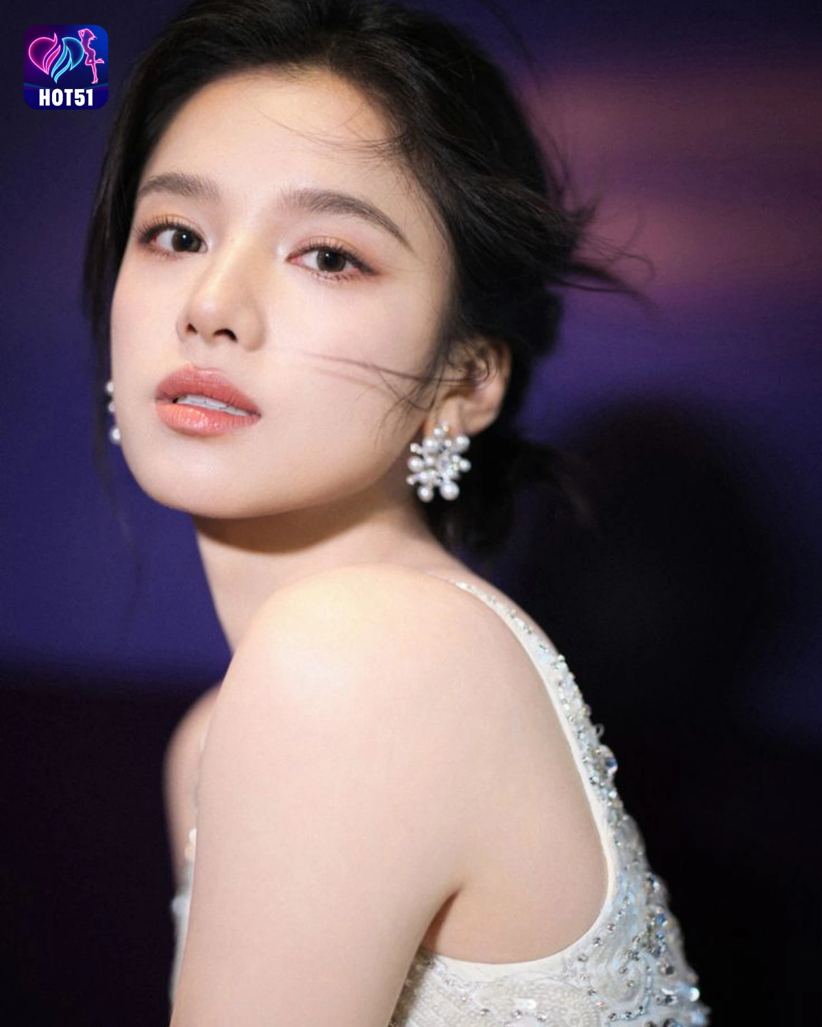 You are currently viewing Beautiful Stunning Gambar Menarik Zhang Jingyi di Platform HOT51