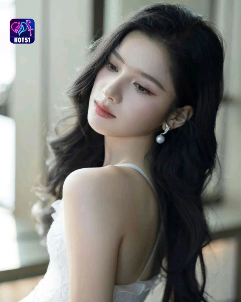 Gambar Menarik Zhang Jingyi di Platform HOT51
