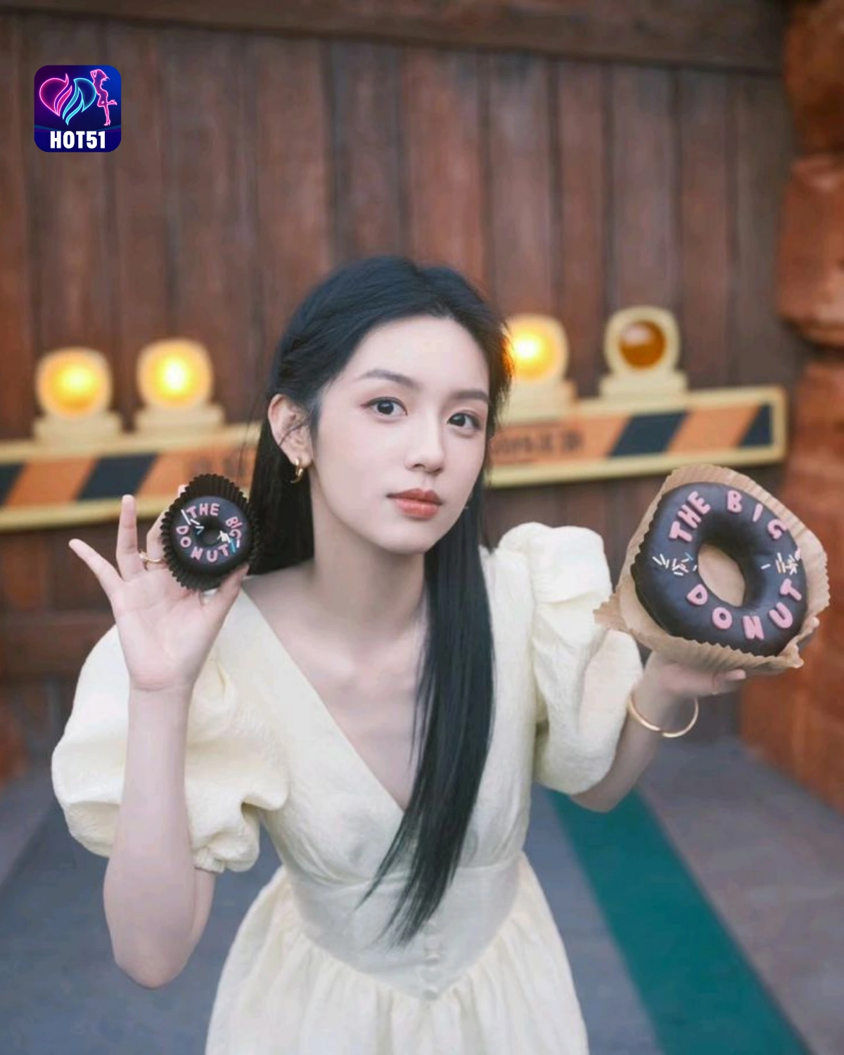 You are currently viewing Beautiful Stunning Gambar Menawan Zhou Ye di Platform HOT51