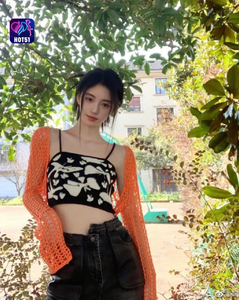  Ju Jingyi Beautiful Photos on HOT51 Platform